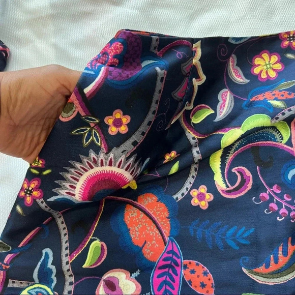 TED BAKER
Dark Blue Soonah Folk Foliage Pleat Mini Skirt size 3 - Picture 7 of 10